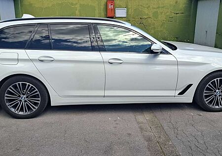 BMW 520d 520 xDrive Touring Aut. Sport Line