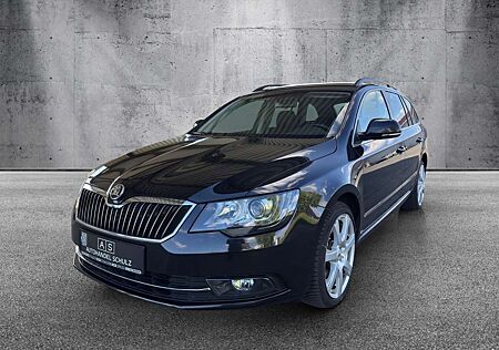 Skoda Superb CombiExclusive/DSG/DAB/BiXenon/PDC/Memory