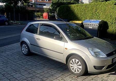 Ford Fiesta 1.2 75 PS | TÜV 01/2027 | 187.000 km | 1000 VB