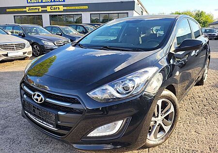 Hyundai i30 Diesel blue 1.6 CRDi Style