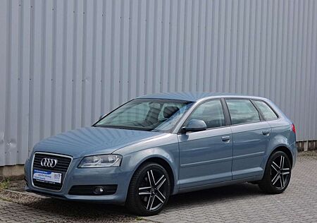 Audi A3 Sportback 1.8 TFSI Ambiente-Klima-Navi-PDC-SH