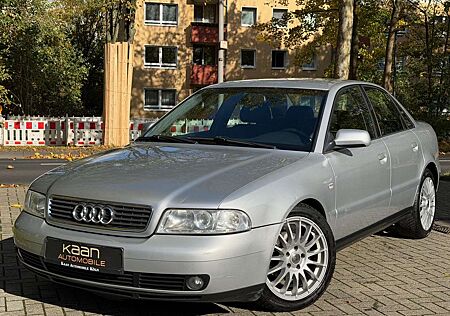 Audi A4 1.8/AUTOMATIK/ALLWETTER/KLIMA/RADIO/PDC