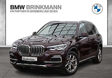 BMW X5 xDrive30d aut. / XLINE + AHK + NAVI + RFK + LMR