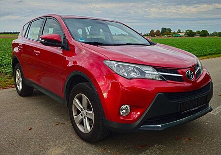 Toyota RAV 4 Life 2.0 D-4D 1Hand Scheckheft