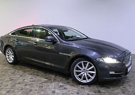 Jaguar XJ 3.0 V6 Diesel Premium Luxury, Meridian, LED, Pano