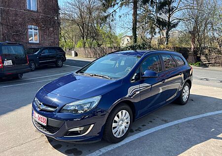 Opel Astra J 2.0 D SportsTourer/1.Hand/Automatik/PDC