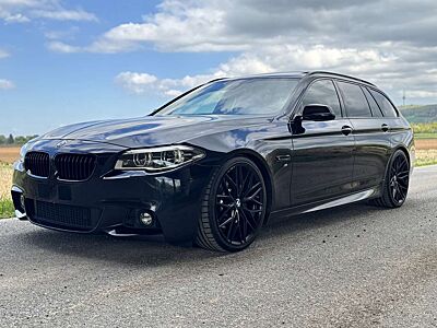 BMW 530 530d Touring Sport-Aut LED AHK PANO 20“
