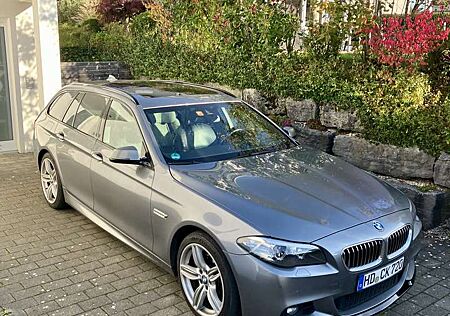 BMW 530d 530 xDrive Touring M-Paket HUD Fernl. Assist.