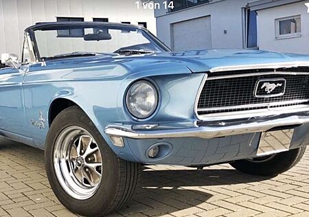 Ford Mustang Convertible