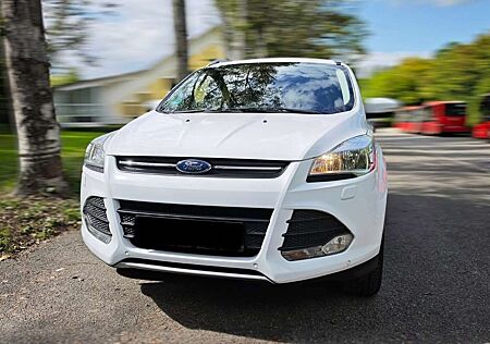 Ford Kuga 1.5 EcoBoost 2x4 Individual