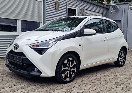 Toyota Others AYGO x-play connect , Klima ,Kamera,Tempo