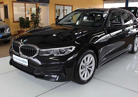 BMW 318 d Touring Advantage Navi Automatik