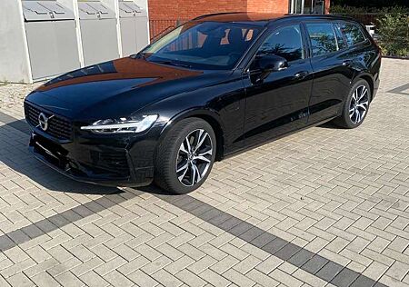 Volvo V60 T6 AWD Recharge Geartronic RDesign Expression