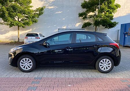 Hyundai i30 1.6/Navi/Kamera/LED