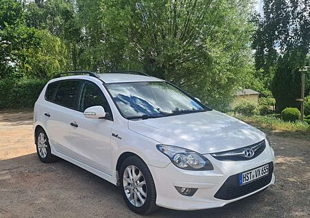 Hyundai i30 i30cw 1.6 blue Comfort