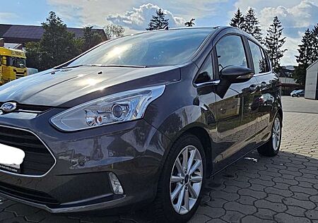 Ford B-Max 1.0 EcoBoost Titanium