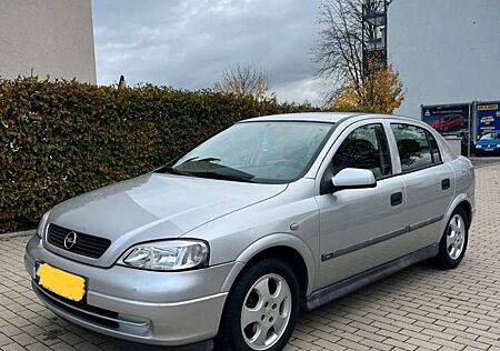 Opel Astra 1.6