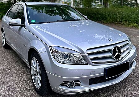 Mercedes-Benz C 180 CGI BlueEFFICIENCY Avantgarde