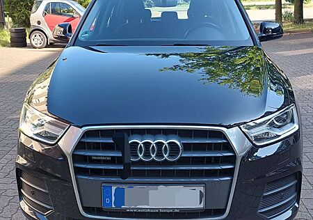 Audi Q3 sport quattro Automatik Navi