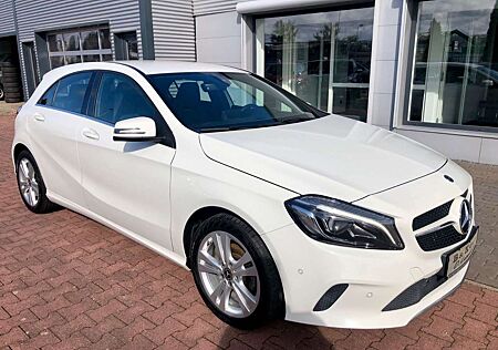 Mercedes-Benz A 180 A 180 CDI BlueEfficiency/LED/Navi/Sitzhz/Tempo