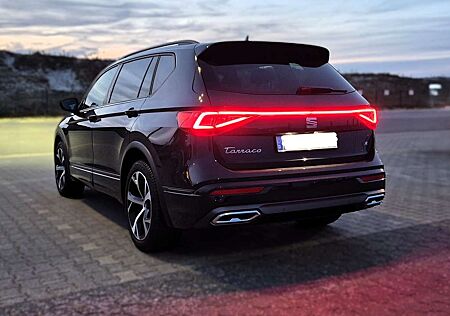 Seat Tarraco FR 1.5 DSG TÜV Pano-Schiebedach schwenkb.-AHK Sportsitze 19"-Alu NAVI KAM DAB großer Kofferraum, viel Platz, zuverlässig