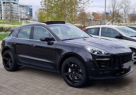 Porsche Macan S PDK