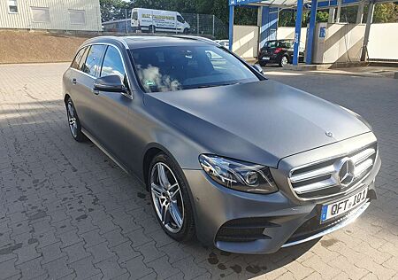 Mercedes-Benz E 220 MB E220d -T Model-9G-tronic AMG-Line+LED+NAVIA+AHK