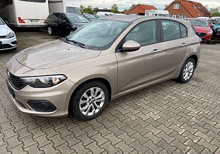 Fiat Tipo Street