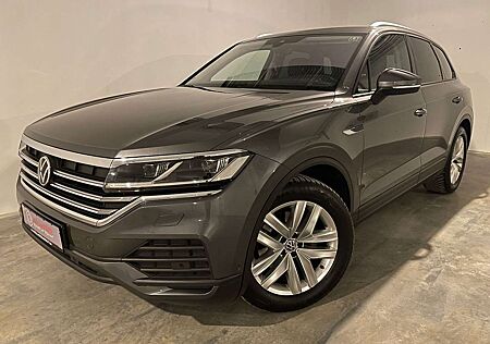 VW Touareg Volkswagen Luftfeder AHK Voll-LEDER 4ZonenClima IVC