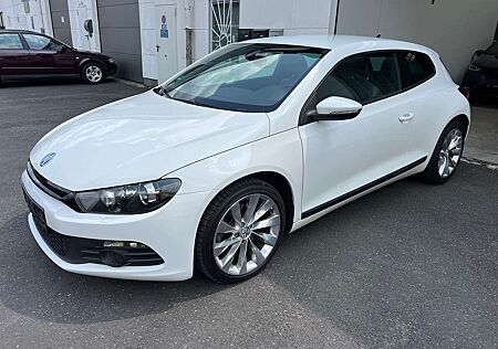 VW Scirocco Volkswagen 2.0 TSI 147 Navi Leder Xenon