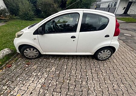 Peugeot 107 70 Petit Filou