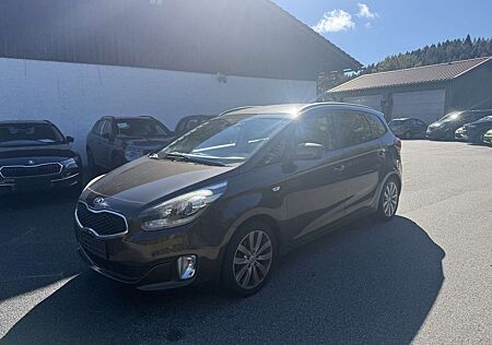 Kia Carens UEFA Euro 2016-2.Hand-4xShz-Pdc-Kamara-Navi-Euro6