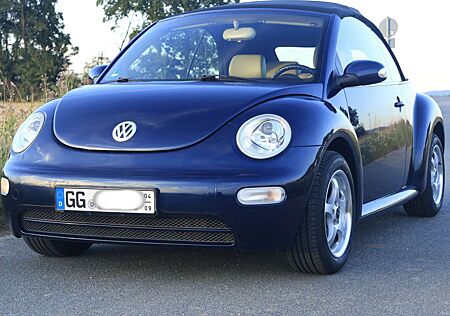 VW New Beetle Volkswagen Cabriolet 1.6, wenig km, ohne Klima mit Checkheft