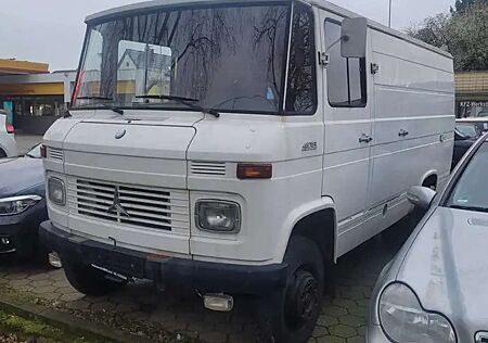 Mercedes-Benz 400