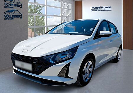 Hyundai i20 Select 6-MT Navi/Kamera/Freisprech.