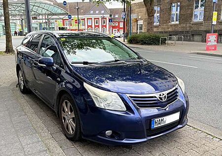 Toyota Avensis Combi 2.2 D-4D Automatik TEC-Edition