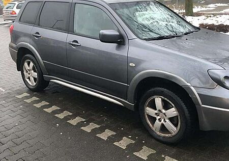 Mitsubishi Outlander 2.4 Motion