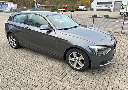 BMW 116i 116 1er+(3-Türer)++Sport+Line