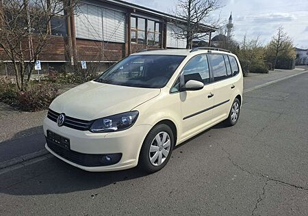 VW Touran Volkswagen 2.0 TDI DPF BlueMotion Technology DSG Cup