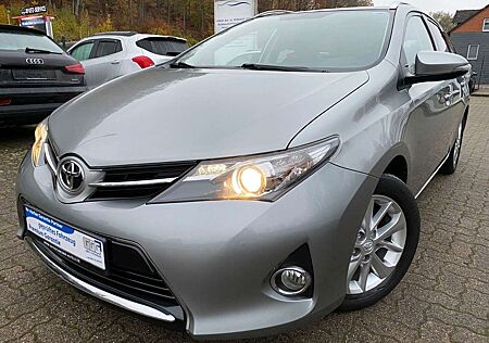 Toyota Auris Touring Sports Life+ KAMERA PANO KLIMA