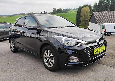 Hyundai i20 YES! *SH*KAM*PDC*CARPLAY*LENKRADHEIZUNG*