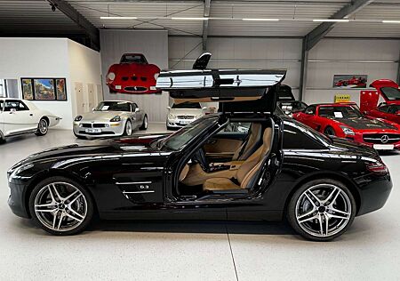 Mercedes-Benz SLS Coupe, deutsch wunderschön