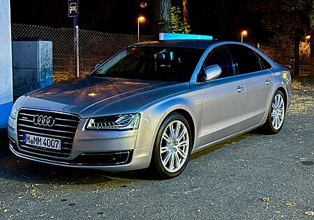 Audi A8 3.0 V6 tdi quattro tiptronic