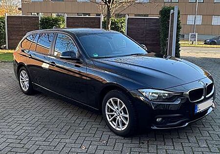 BMW 318i 318 Touring Advantage