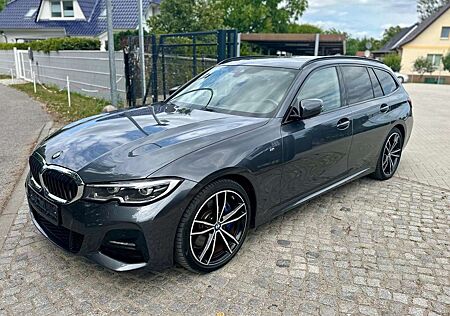 BMW 320 d Touring M Sport*LED*PDC*Kamera*D.Cockpit