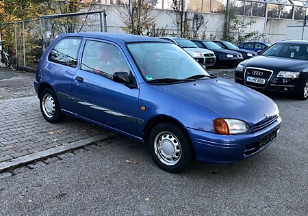 Toyota Starlet 1.3 aus 3. Hand viele Neuteile