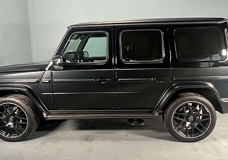 Mercedes-Benz G 63 AMG G63 AMG "Duo Tone Lackierung", A22, Rear Entert.