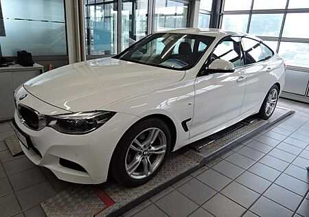 BMW 320 i M Sport /8G/LED/Kamera/Head-up/