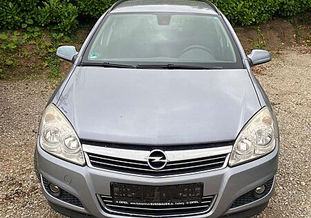 Opel Astra Caravan 1.6 Caravan Edition TÜV Neu