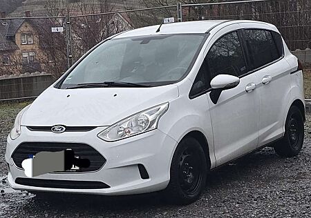 Ford B-Max 1.0 EcoBoost Titanium